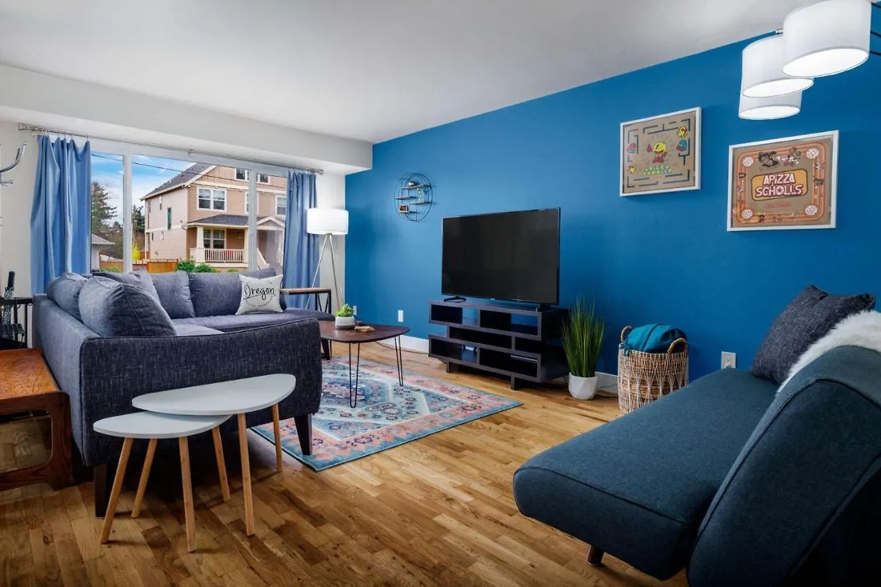 Holiday home Alberta Villa Portland United States